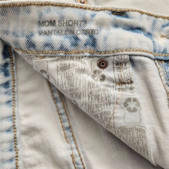 Wild Fable Distressed Denim Shorts Size 8 - Picture 7 of 9